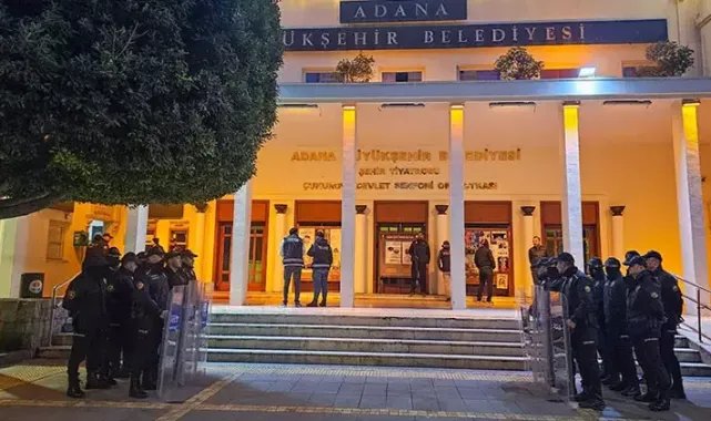 Adana Büyükşehir Belediyesi'ne 'rüşvet' operasyonu