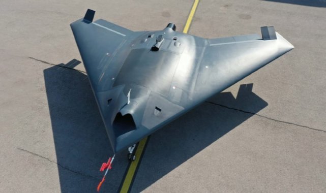 ANKA-3 ilk kez gökyüzünde görüntülendi