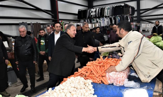 Başkan Mustafa İduğ, Pazar esnafını ziyaret etti