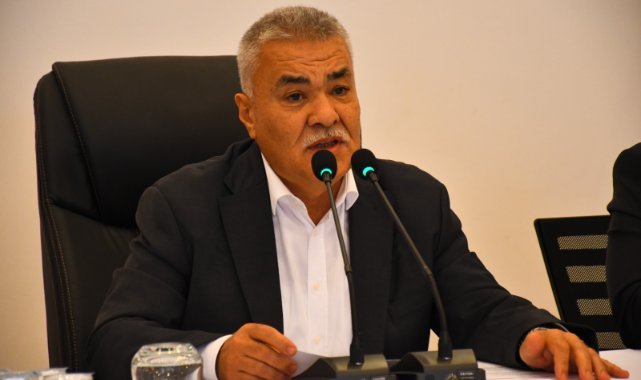 Başkan Tekin,  adaylığını meclis toplantısında duyurdu