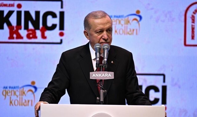Cumhurbaşkanı Erdoğan: “Teröristle aynı dili konuşan, terörist gibi muamele görmekten kaçamaz”