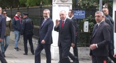 Cumhurbaşkanı Erdoğan Yunan gazetecinin “Hoş geldiniz” sözlerini yanıtsız bırakmadı