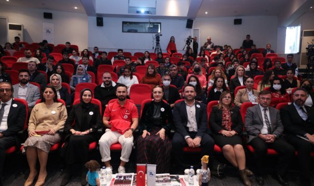 DEÜ'den "Engelleri aşan" etkinlik