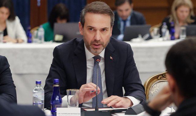 Enerji Bakanı Bayraktar: "Yaz saati uygulaması devam edecek"