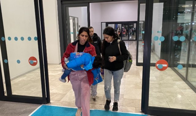 Gazze’den tahliye edilen Türk vatandaşları İstanbul’a getirildi