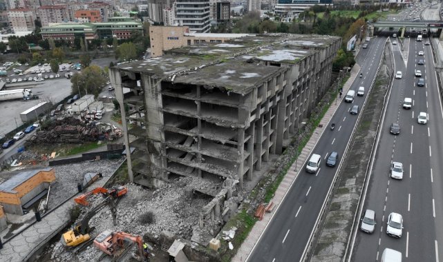 İstanbul’un 33 yıllık E-5 manzarası değişiyor