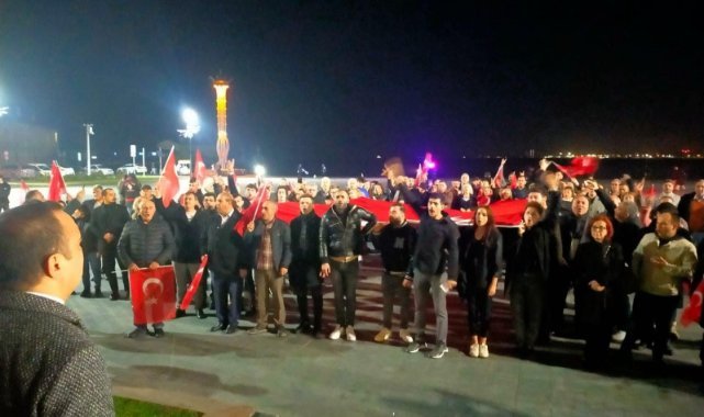 İYİ Parti İzmir İl Başkanlığı Teröre Lanet Yürüyüşü Düzenledi