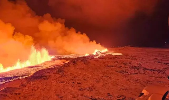 İzlanda’da haftalardır beklenen yanardağ patlaması gerçekleşti