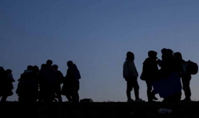 İzmir'de 9 düzensiz göçmen yakalandı