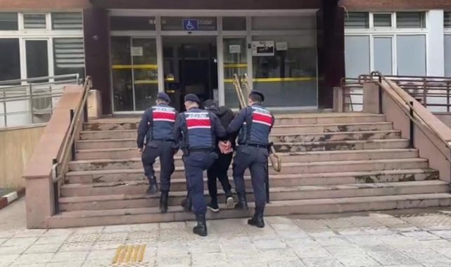 İzmir’de kastan adam öldürme suçundan aranan zanlı yakalandı