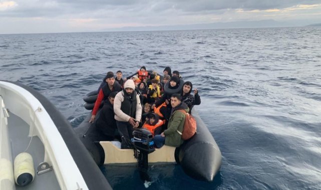 İzmir suları hareketli: 213 göçmen karaya çıkartıldı