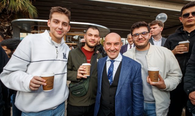 İzmirli Kahve’nin ikinci şubesi Bornova’da açıldı