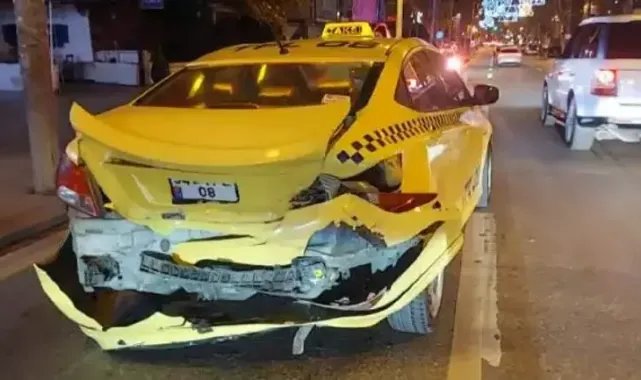 Kadıköy'de kaza yapan sürücü: Ben alkollü olduğumu kabul ediyorum, görüntü almayın