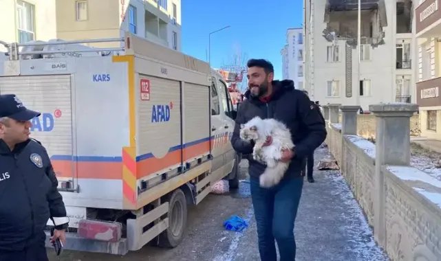 Kars'ta 5 katlı binada patlama
