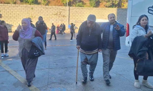 Kuzey Marmara Otoyolu’ndaki kazada dehşeti yaşayan yolcular İstanbul’a getirildi