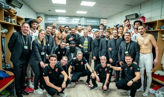 P. Karşıyaka üst üste 8. galibiyetini aldı