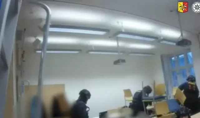 Prag polisi 15 kişinin öldüğü saldırıya ilişkin operasyon görüntülerini paylaştı