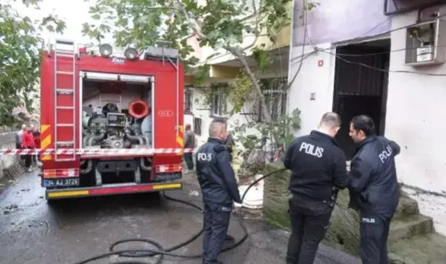 Ümraniye'de yangında mahsur kalan 2 kişiyi komşuları kurtardı