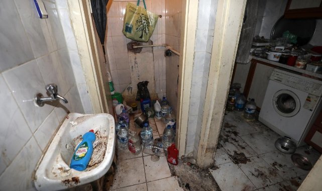 Yenimahalle’de bir evden 3 ton çöp çıktı