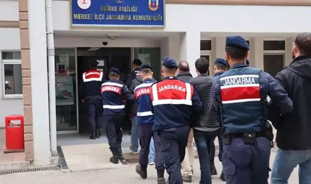 Yunanistan'a kaçmak isteyen 8 terör şüphelisi yakalandı