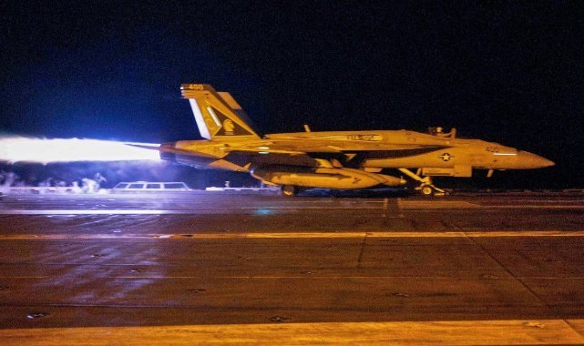 ABD ve İngiltere, Yemen’de 8 Husi hedefini vurdu
