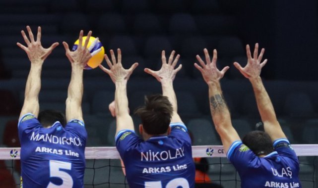 Arkas Spor, Galatasaray deplasmanında