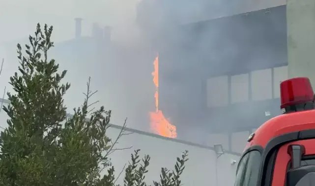 Ataşehir'de iş yeri yangını