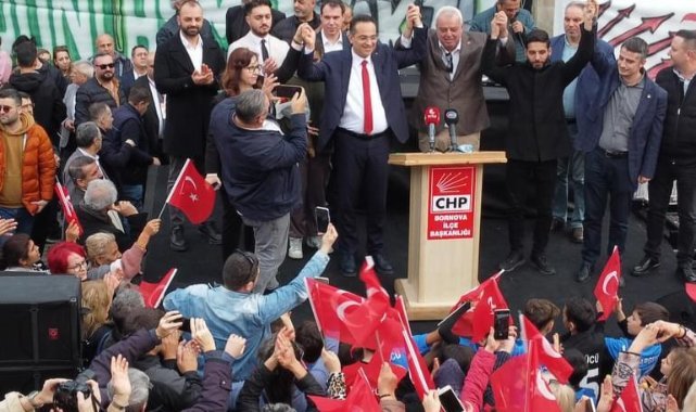 Atila’ya Bornova’da sevgi seli