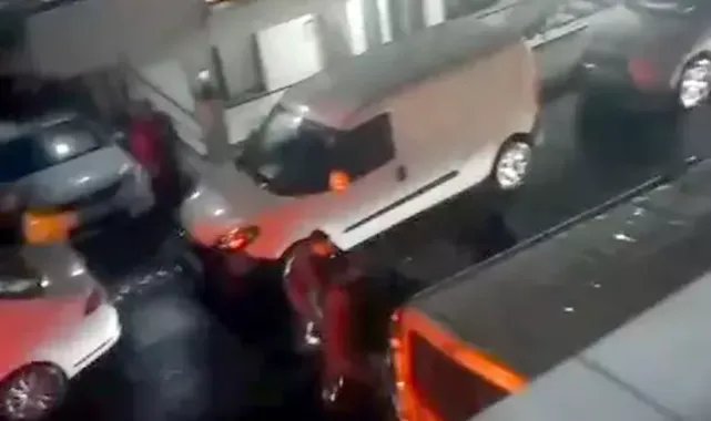 Avcılar'da sokak ortasında silahlı kavga