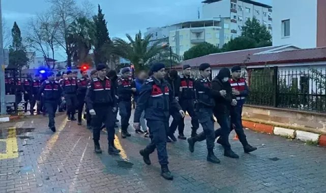 Aydın'daki 'yeşil reçete' operasyonunda 10 şüpheli adliyede
