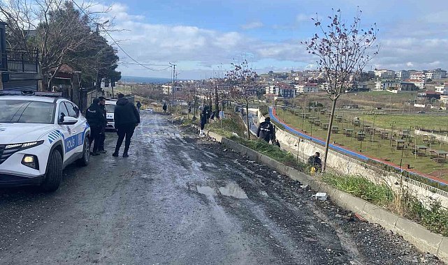 Beylikdüzü'nde kilise saldırganlarının aracının bulunduğu yerde araştırmalar devam ediyor