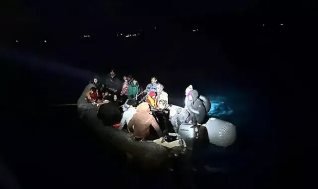 Çanakkale açıklarında Yunanistan'ın geri ittiği 36 kaçak göçmen kurtarıldı