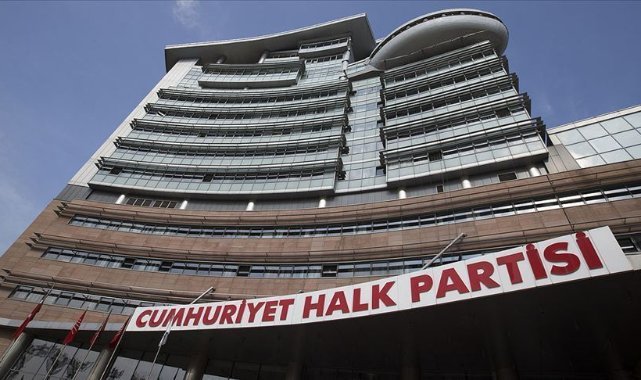 CHP İzmir'de 21 belediye başkan adayını belirledi