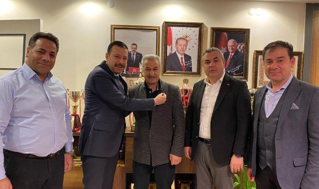 CHP'li meclis üyesi Baykara, AK Parti'de: Uygur'un vefatından sonra istifa edip bağımsız kalmıştı