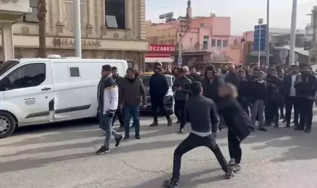 Çocuklarının uyuşturucu kullandığını öğrenen kadın, satırla yola çıktı