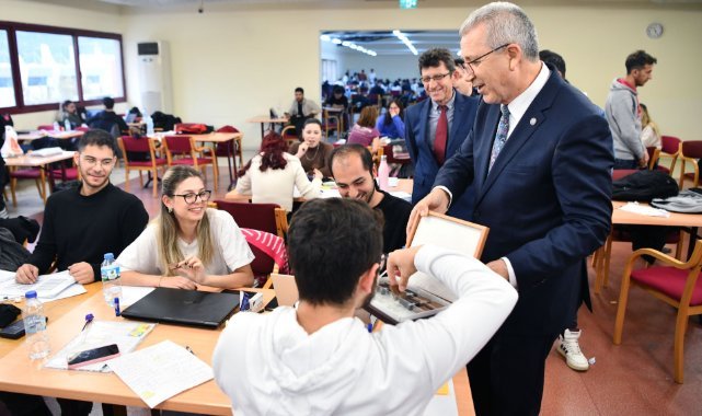 Ege Üniversitesi Rektör'ü Budak: “Bu sene de yeni ve güncel veri tabanlarını erişime açmayı sürdüreceğiz”
