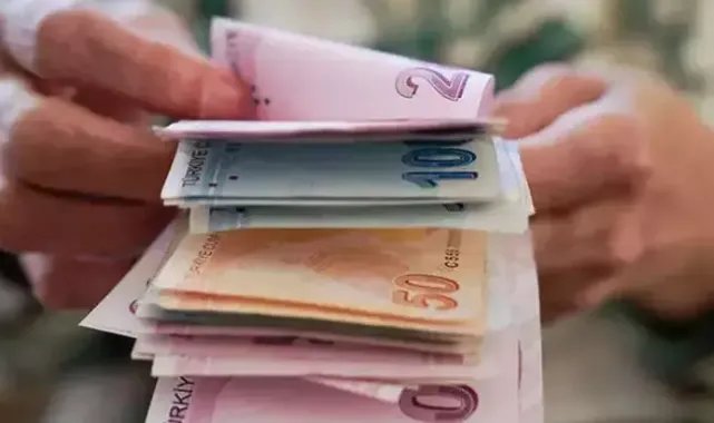 En düşük emekli aylığını 10 bin liraya çıkaran madde, Meclis'te kabul edildi