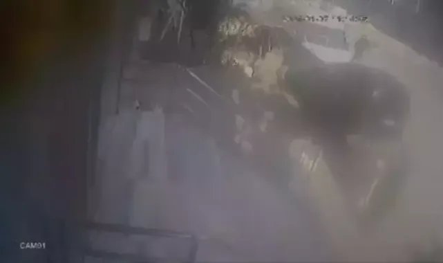 Esenyurt'ta aracını park ederken silahlı saldırıya uğradı
