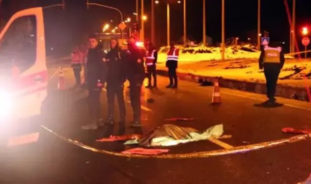 İki otomobilin çarptığı yaya öldü