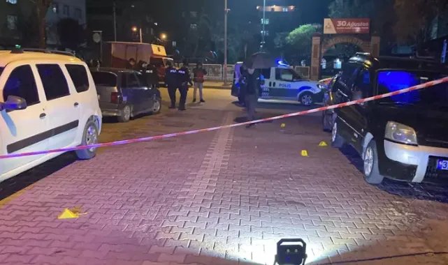 İki yıl önce boşandığı eşine sokakta kurşun yağdırıp, öldürdü