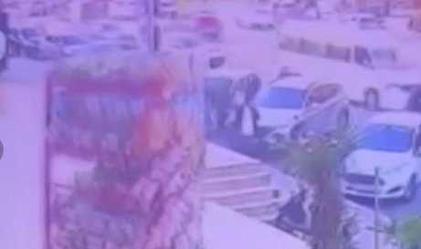 İşten çıkarılınca marketin cips standını devirdi