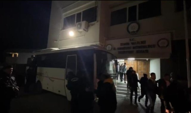 İzmir’de araç kiralama sitelerinin sahtesini yaparak 111 bin TL dolandırmışlar
