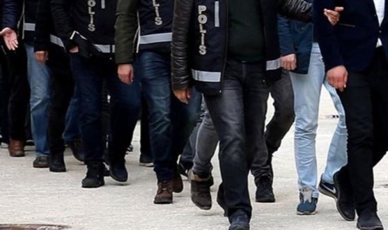 İzmir'de PKK ve DEAŞ propagandası yapanlara operasyon: 4 gözaltı