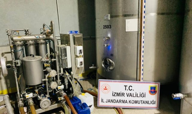 İzmir’de yaklaşık 6 bin litre kaçak etil alkol ele geçirildi