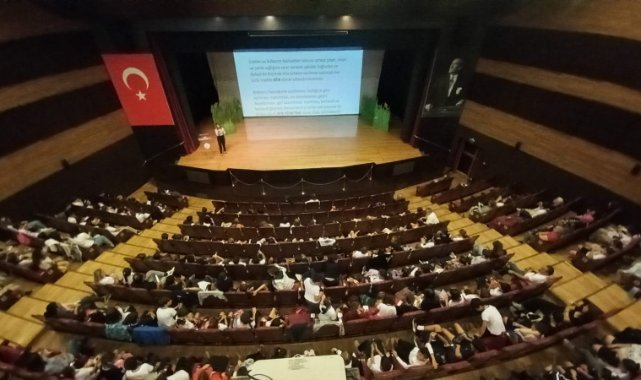 Karşıyaka'da iklim krizine karşı çocuk sempozyumu