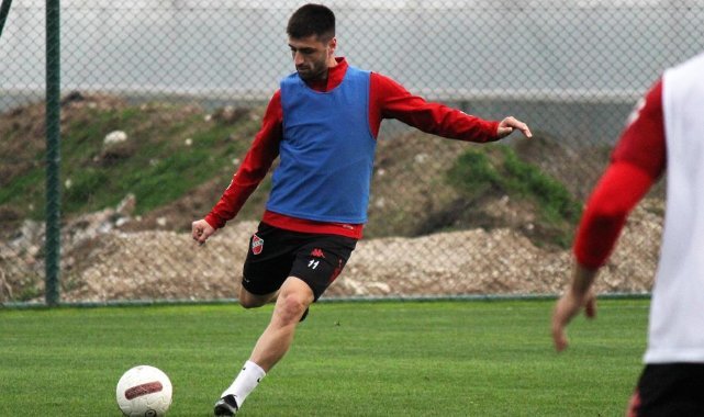 Karşıyakalı Yasin Ozan gol krallığında zirvede
