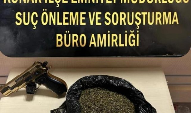 Konak polisinden zehir tacirlerine baskın: 4 gözaltı