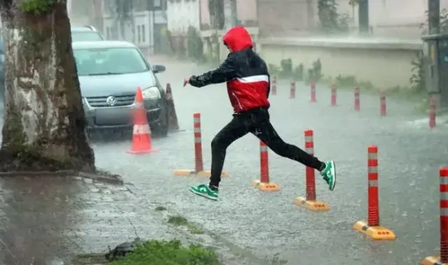 Meteoroloji'den 7 il için turuncu, 18 il için sarı uyarı
