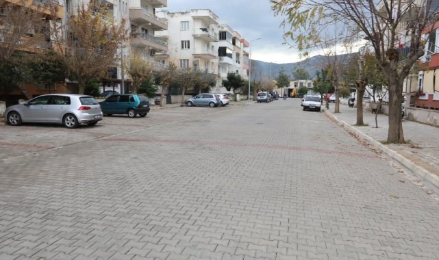 Öz Kaynaklarla Gerçekleştirilen Altyapı için Cumhuriyet mahallesi'nden Filiz Başkan'a Teşekkür