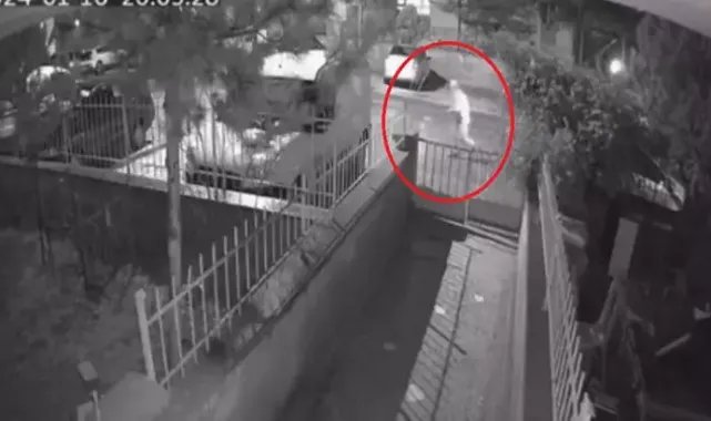 Park halindeki otomobilde oturan baba ve oğluna silahlı saldırı